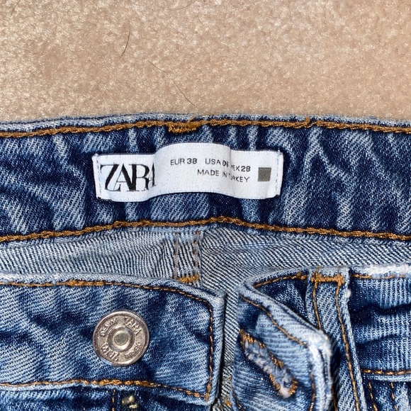 ZARA slim flare high rise jeans - Picture 3 of 5